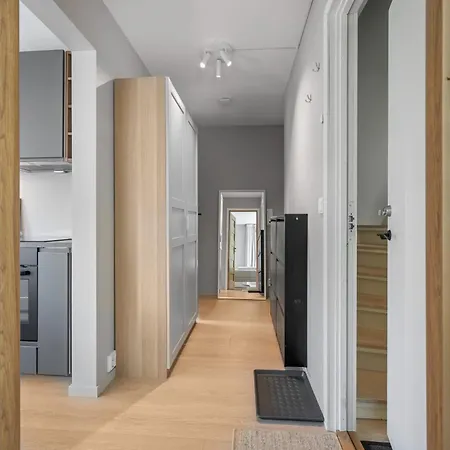 Appartement Mountain View & Balcony - Newly Renovated